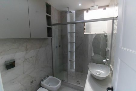 Apartamento à venda com 110m², 3 quartos e 1 vagaBanheiro 1