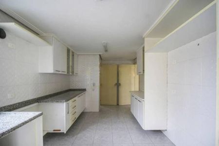 Apartamento à venda com 210m², 3 quartos e 4 vagasFoto 07