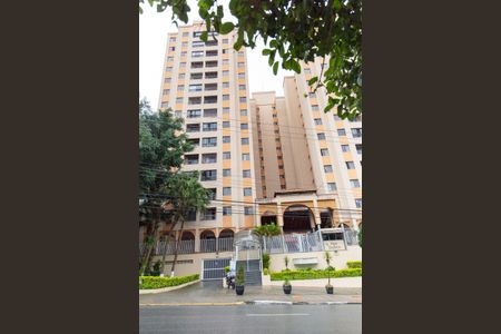 Apartamento para alugar com 51m², 2 quartos e 1 vagaFachado do condomínio