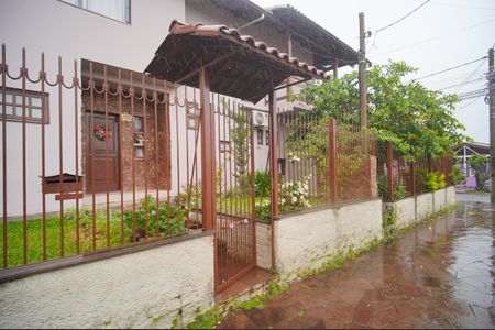 Casa à venda com 290m², 4 quartos e 2 vagasEntrada