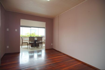 Casa à venda com 290m², 4 quartos e 2 vagasSala 3