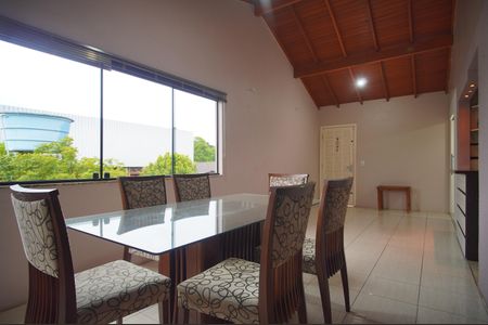 Casa à venda com 290m², 4 quartos e 2 vagasSala de Jantar