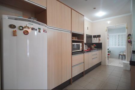 Casa à venda com 290m², 4 quartos e 2 vagascozinha 2