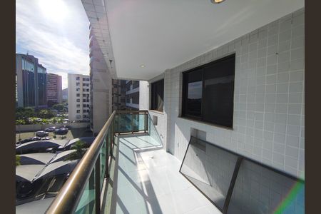 Varanda - Sala de apartamento para alugar com 3 quartos, 84m² em Barra Olímpica, Rio de Janeiro