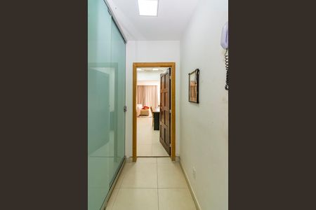 Casa à venda com 580m², 4 quartos e 4 vagasCorredor