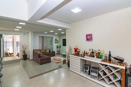 Casa à venda com 580m², 4 quartos e 4 vagasSala 3