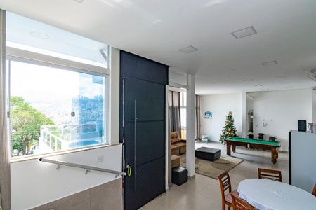 Casa à venda com 580m², 4 quartos e 4 vagasSala 1