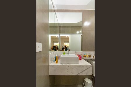 Casa à venda com 580m², 4 quartos e 4 vagasBanheiro da Suíte 4