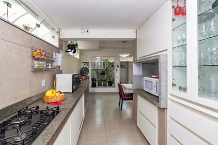 Casa à venda com 580m², 4 quartos e 4 vagasCozinha