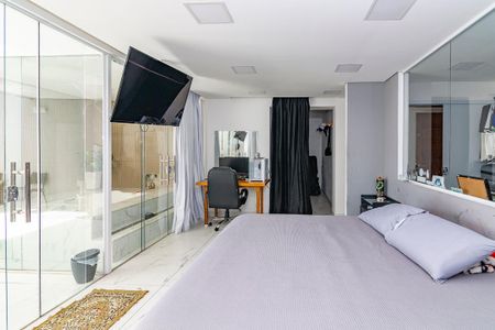 Casa à venda com 580m², 4 quartos e 4 vagasSuíte 1