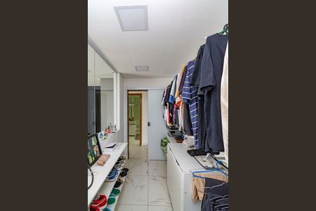 Casa à venda com 580m², 4 quartos e 4 vagasCloset da suíte 1