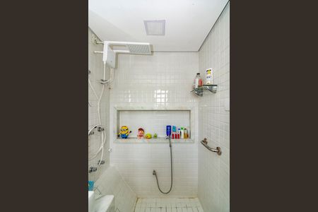 Casa à venda com 580m², 4 quartos e 4 vagasBanheiro da Suíte 3