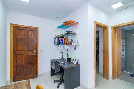 Casa à venda com 580m², 4 quartos e 4 vagasSuíte 2