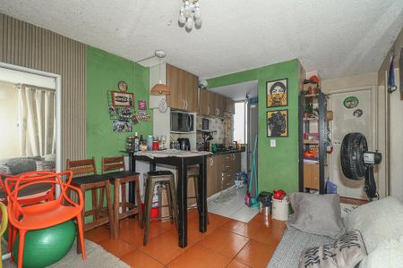 Sala de apartamento à venda com 2 quartos, 40m² em Jardim Dona Leopoldina, Porto Alegre