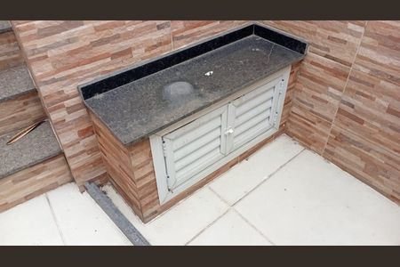 Casa à venda com 80m², 2 quartos e 1 vagalavanderia