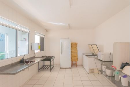 Apartamento para alugar com 48m², 2 quartos e 1 vagaÁrea comum - Salão de festas