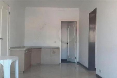 Casa à venda com 4 quartos, 383m² em Jardim Bonfiglioli, São Paulo