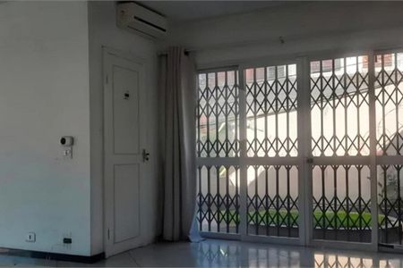 Casa à venda com 4 quartos, 383m² em Jardim Bonfiglioli, São Paulo