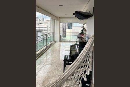 Apartamento à venda com 240m², 3 quartos e 3 vagas