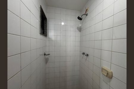Apartamento para alugar com 225m², 3 quartos e 3 vagas Apartamento para alugar com 225m², 3 quartos e 3 vagasBanheiro de serviço