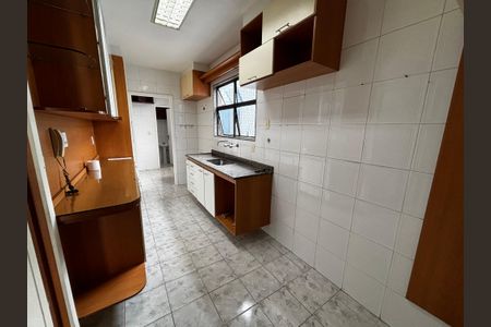 Apartamento para alugar com 225m², 3 quartos e 3 vagas Apartamento para alugar com 225m², 3 quartos e 3 vagasCozinha