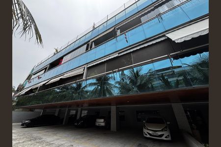 Apartamento para alugar com 225m², 3 quartos e 3 vagas Apartamento para alugar com 225m², 3 quartos e 3 vagasFachada