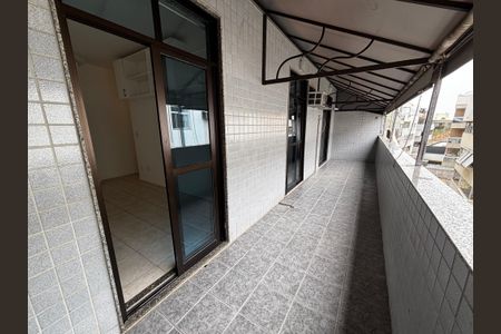 Apartamento para alugar com 225m², 3 quartos e 3 vagas Apartamento para alugar com 225m², 3 quartos e 3 vagasVaranda de trás