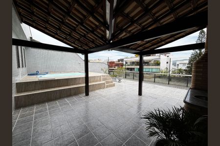 Apartamento para alugar com 225m², 3 quartos e 3 vagas Apartamento para alugar com 225m², 3 quartos e 3 vagasÁrea externa