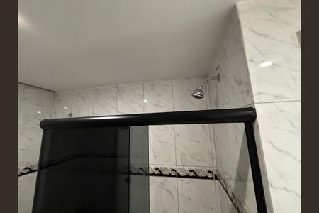 Apartamento para alugar com 225m², 3 quartos e 3 vagas Apartamento para alugar com 225m², 3 quartos e 3 vagasBanheiro da Suíte