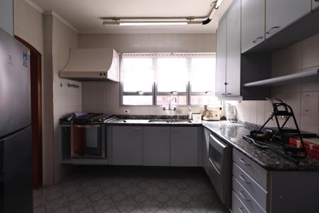 Apartamento à venda com 146m², 4 quartos e 2 vagasCozinha