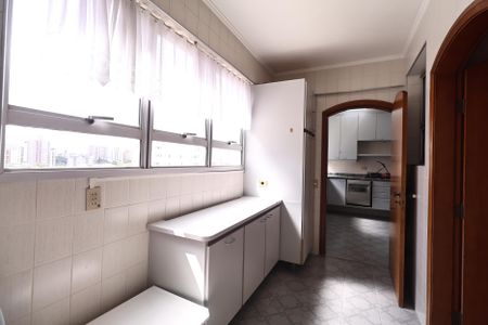 Apartamento à venda com 146m², 4 quartos e 2 vagasLavanderia