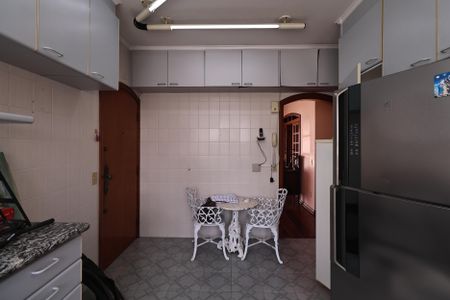 Apartamento à venda com 146m², 4 quartos e 2 vagasCozinha