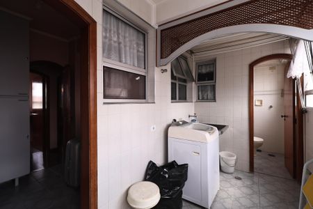 Apartamento à venda com 146m², 4 quartos e 2 vagasLavanderia