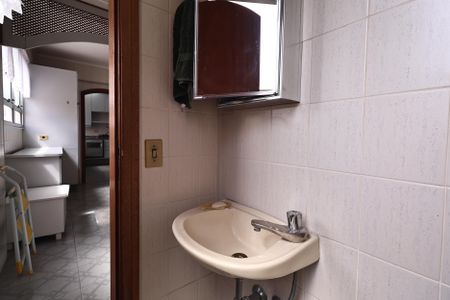 Apartamento à venda com 146m², 4 quartos e 2 vagasBanheiro de serviço