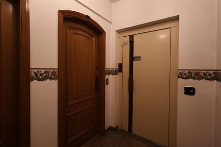 Apartamento à venda com 146m², 4 quartos e 2 vagasHall de entrada