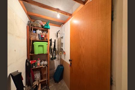 Apartamento à venda com 146m², 4 quartos e 2 vagasDepósito