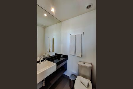 Studio à venda com 19m², 1 quarto e sem vaga Studio à venda com 19m², 1 quarto e sem vagaBanheiro