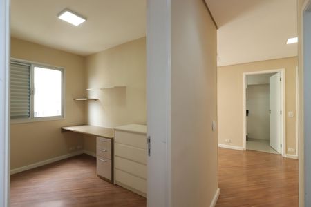 Apartamento para alugar com 66m², 3 quartos e 1 vagaCorredor