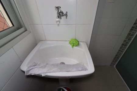 Apartamento para alugar com 66m², 3 quartos e 1 vagaÁrea de Serviço - Tanque