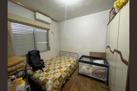 Quarto 2 de casa à venda com 4 quartos, 55m² em Ouro Branco, Novo Hamburgo