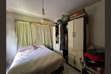 Casa à venda com 55m², 4 quartos e 2 vagasQuarto 3