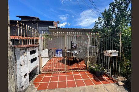 Casa à venda com 55m², 4 quartos e 2 vagasFachada Placa Cod. KEFI-43