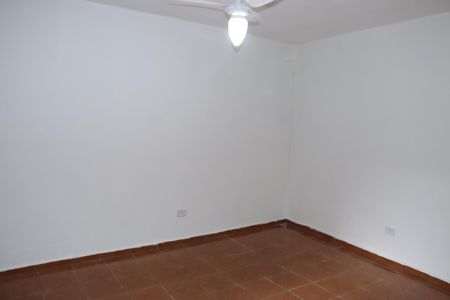 Casa para alugar com 5 quartos, 240m² em Vila Olinda, Embu das Artes