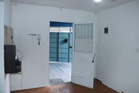 Casa para alugar com 5 quartos, 240m² em Vila Olinda, Embu das Artes