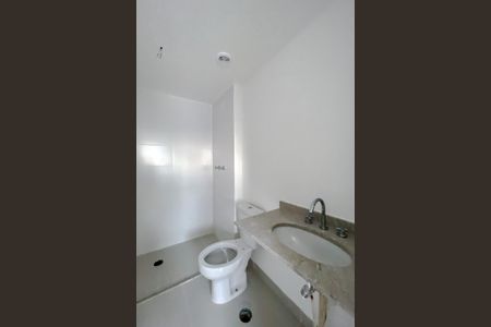 Apartamento à venda com 201m², 3 quartos e 2 vagasBanheiro da Suíte 2