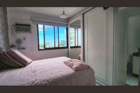 Suíte de apartamento à venda com 2 quartos, 64m² em Recreio dos Bandeirantes, Rio de Janeiro