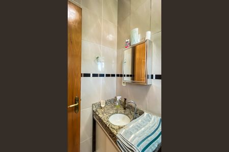 Casa à venda com 153m², 2 quartos e 2 vagas Casa à venda com 153m², 2 quartos e 2 vagasBanheiro da Suíte 2