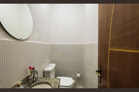 Casa à venda com 153m², 2 quartos e 2 vagas Casa à venda com 153m², 2 quartos e 2 vagasLavabo