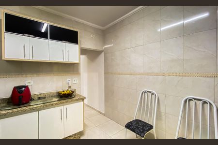 Casa à venda com 153m², 2 quartos e 2 vagas Casa à venda com 153m², 2 quartos e 2 vagasCozinha