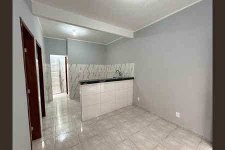 Sala de casa para alugar com 2 quartos, 46m² em Honório Gurgel, Rio de Janeiro